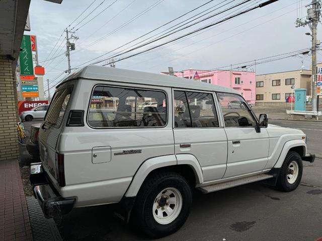 ランドクルーザー６０ ＶＸ　ホワイト　４ＷＤ　ＡＴ　サンルーフ（15枚目）