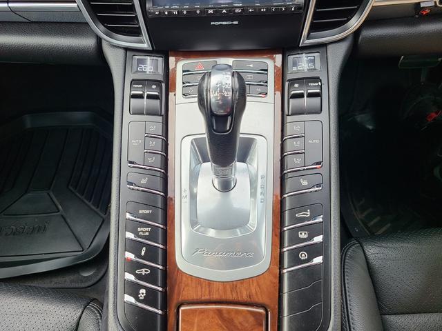 パナメーラ ４Ｓスポーツクロノパッケージ　本州仕入　スポーツクロノパッケージ　ＢＯＳＥサウンド（11枚目）
