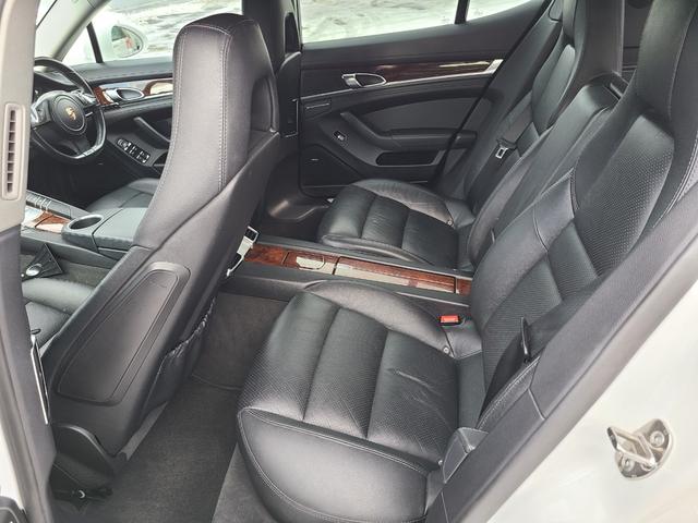 パナメーラ ４Ｓスポーツクロノパッケージ　本州仕入　スポーツクロノパッケージ　ＢＯＳＥサウンド（13枚目）