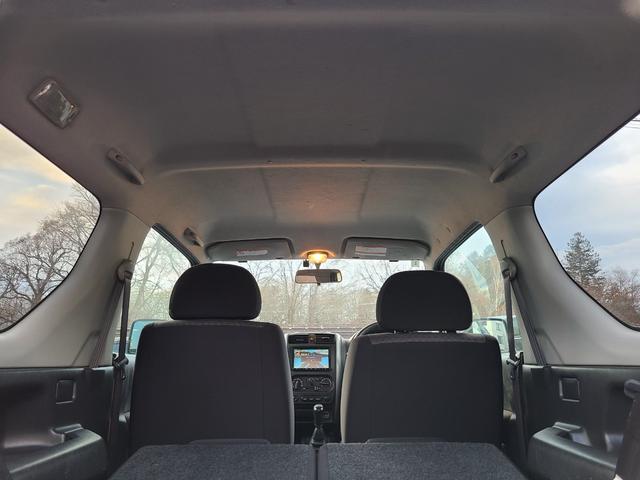 ジムニー ＸＣ　６型　本州仕入　リフトアップ　マニュアル　社外カーナビ　ＴＶ　ＥＴＣ　ルーフキャリア（12枚目）