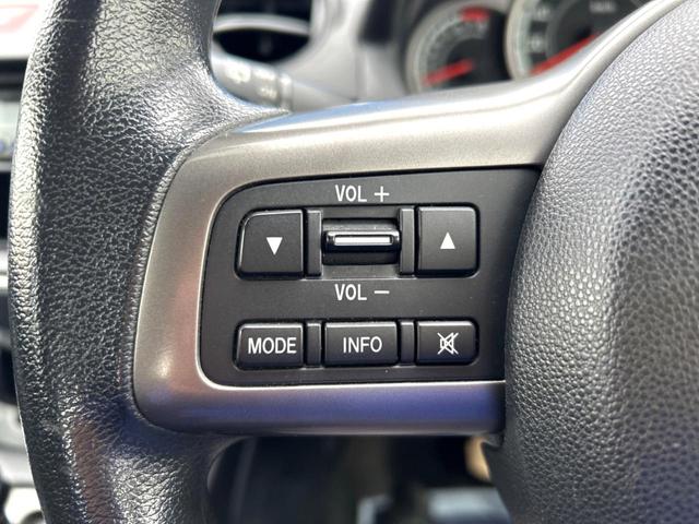 デミオ 13C 4WD CD エアバック(運転席・助手席) リモコンキー ステアリングスイッチ バブル式リアコンビネーションランプ  シートリフター(運転席) 2スピーカー(6枚目)