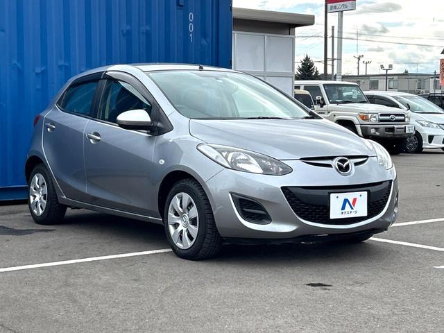 デミオ 13C 4WD CD エアバック(運転席・助手席) リモコンキー ステアリングスイッチ バブル式リアコンビネーションランプ  シートリフター(運転席) 2スピーカー(16枚目)