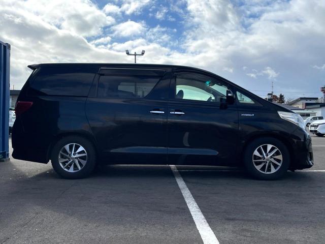 アルファードハイブリッド G 4WD 禁煙車 両側電動スライドドア フリップダウンモニター HDDナビ バックカメラ HIDヘッドライト HIDフロントフォグ スマートキー 前席パワーシート 電動オットマン ビルトインETC(41枚目)