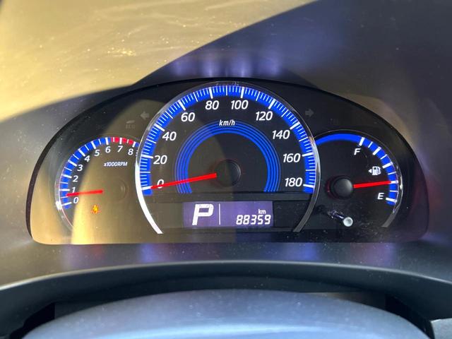 デリカＤ：２ Ｓ　４ＷＤ　禁煙車　両側電動スライドドア　オーディオ　ＨＩＤヘッドライト　スマートキー　純正１５インチＡＷ　シートヒーター　電動格納ミラー　ドアバイザー　盗難防止システム　オートライト　プライバシーガラス（20枚目）