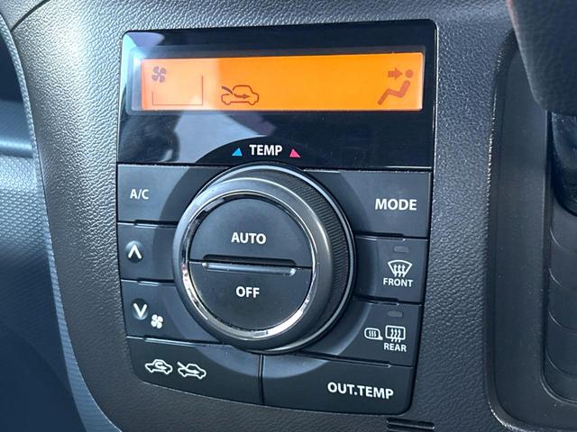 デリカＤ：２ Ｓ　４ＷＤ　禁煙車　両側電動スライドドア　オーディオ　ＨＩＤヘッドライト　スマートキー　純正１５インチＡＷ　シートヒーター　電動格納ミラー　ドアバイザー　盗難防止システム　オートライト　プライバシーガラス（21枚目）