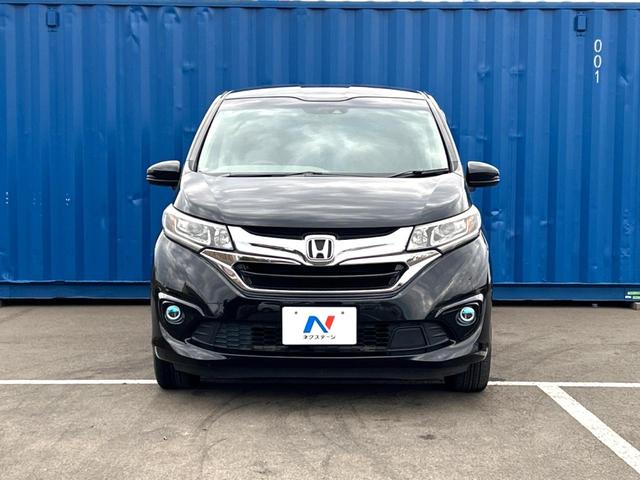フリード Ｇ・ホンダセンシング　４ＷＤ　禁煙車　両側電動ドア　後席モニター　純正ＳＤナビ　バックカメラ　衝突被害軽減システム　レーダークルーズ　ハーフレザーシート　コーナーセンサー　スマートキー　ＬＥＤヘッド　ビルトインＥＴＣ（15枚目）