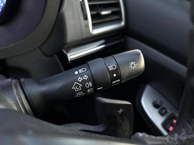 レヴォーグ 1.6GTアイサイト 4WD アイサイトVer3 禁煙車 メーカーナビ バックカメラ フルセグTV サイドカメラ LEDヘッドライト ブラインドスポットモニター 前席パワーシート Bluetooth接続 スマートキー(35枚目)