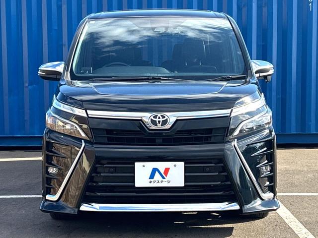 ヴォクシー ZS 煌III 4WD 両側電動ドア 純正9型SDナビ バックカメラ 衝突被害軽減システム ハーフレザーシート ドラレコ コーナーセンサー スマートキー LEDヘッド ビルトインETC クルコン オートライト(14枚目)