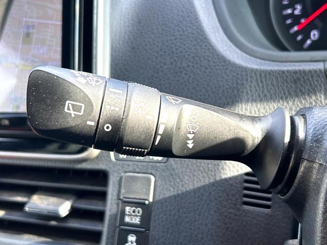 ヴォクシー ZS 煌III 4WD 両側電動ドア 純正9型SDナビ バックカメラ 衝突被害軽減システム ハーフレザーシート ドラレコ コーナーセンサー スマートキー LEDヘッド ビルトインETC クルコン オートライト(26枚目)