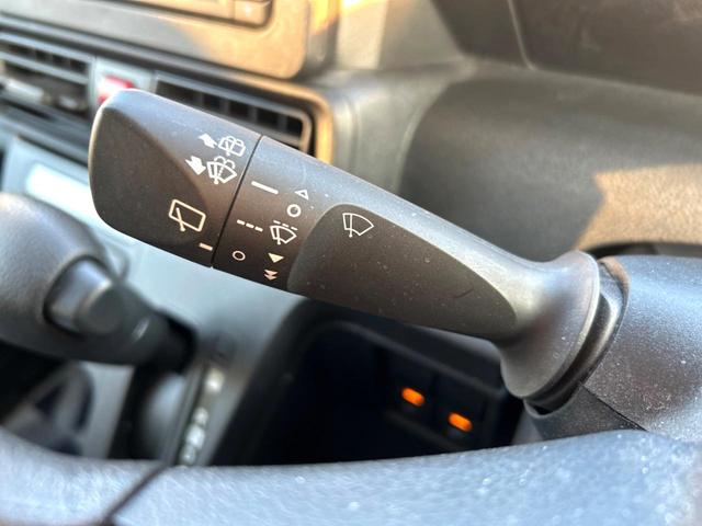 タント X 4WD 電動スライドドア バックカメラ 衝突被害軽減システム 全席シートヒーター スマートキー LEDヘッド オートエアコン Bluetooth DVD再生 地デジ(34枚目)