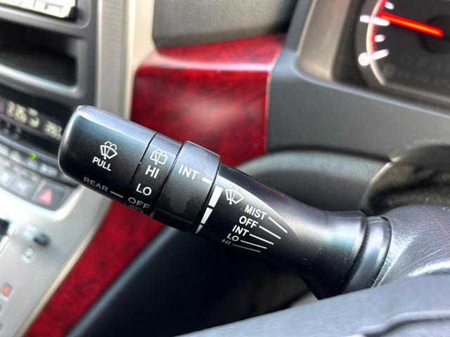 アルファード ２４０Ｓ　４ＷＤ　両側電動ドア　後席モニター　バックカメラ　寒冷地仕様　スマートキー　ＨＩＤヘッド　ビルトインＥＴＣ　純正１８インチアルミ　オートライト　デュアルエアコン　リアエアコン　ＣＤ　ＤＶＤ再生（44枚目）