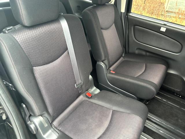 セレナ ハイウェイスター 4WD 両側電動ドア 純正SDナビ バックカメラ フルセグTV Bluetooth接続 スマートキー ETC ドアバイザー 盗難防止システム 横滑り防止機能 プライバシーガラス CD再生 DVD再生(8枚目)