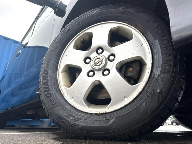 セレナ ハイウェイスター 4WD 両側電動ドア 純正SDナビ バックカメラ フルセグTV Bluetooth接続 スマートキー ETC ドアバイザー 盗難防止システム 横滑り防止機能 プライバシーガラス CD再生 DVD再生(12枚目)