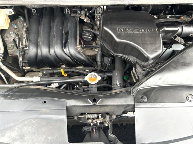 セレナ ハイウェイスター 4WD 両側電動ドア 純正SDナビ バックカメラ フルセグTV Bluetooth接続 スマートキー ETC ドアバイザー 盗難防止システム 横滑り防止機能 プライバシーガラス CD再生 DVD再生(18枚目)