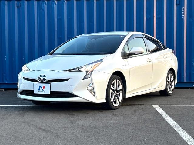 プリウス Ｓツーリングセレクション　４ＷＤ　禁煙車　黒革シート　純正９型ＳＤナビ　バックカメラ　寒冷地仕様　衝突被害軽減システム　レーダークルーズ　ドラレコ　スマートキー　ＬＥＤヘッド　ビルトインＥＴＣ　純正１７インチアルミ（36枚目）