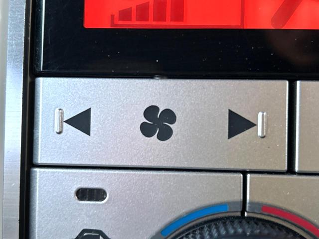 ムーヴキャンバス Gメイクアップリミテッド SAIII 4WD 禁煙車 純正SDナビ 全周囲カメラ 両側電動ドア Bluetooth接続 衝突軽減システム スマートキー LEDヘッドライト オートエアコン OZレーシング製14インチAW 盗難防止システム(32枚目)