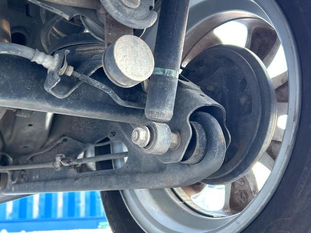 アルトラパン Xセレクション 4WD 純正オーディオ 禁煙車 HIDヘッドライト スマートキー シートヒーター オートエアコン 純正14インチAW 電動格納ミラー ドアバイザー 盗難防止システム(20枚目)