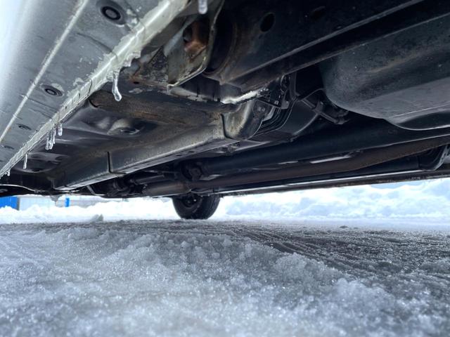 ミラ X 4WD 純正CDオーディオ リモコンキー ドアバイザー プライバシーガラス 電動格納ミラー プライバシーガラス 衝突安全ボディ 盗難防止システム(20枚目)