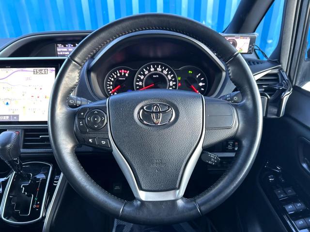 ヴォクシー ZS 煌II 4WD 両側電動ドア 純正10型SDナビ バックカメラ 寒冷地仕様 衝突被害軽減システム 禁煙車 ドラレコ コーナーセンサー スマートキー LEDヘッド ビルトインETC クルコン 純正16インチAW(12枚目)