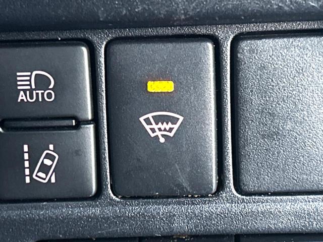 ヴォクシー ZS 煌II 4WD 両側電動ドア 純正10型SDナビ バックカメラ 寒冷地仕様 衝突被害軽減システム 禁煙車 ドラレコ コーナーセンサー スマートキー LEDヘッド ビルトインETC クルコン 純正16インチAW(32枚目)