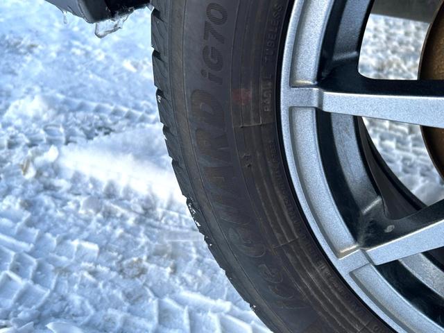 スイフト ハイブリッドRS 4WD 禁煙車 SDナビ ドラレコ 全席シートヒーター レーダークルーズコントロール 衝突軽減システム LEDヘッドライト ETC スマートキー 盗難防止システム ドアバイザー オートエアコン(44枚目)