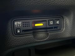 【ＥＴＣ】高速道路の料金所をストレスなく通過！話題のスポットやサービスエリアに多い「スマートIntercooler」利用時は必須のアイテムです。当店でセットアップを実施、ご納車当日からすぐにご利用いただけます！ 6