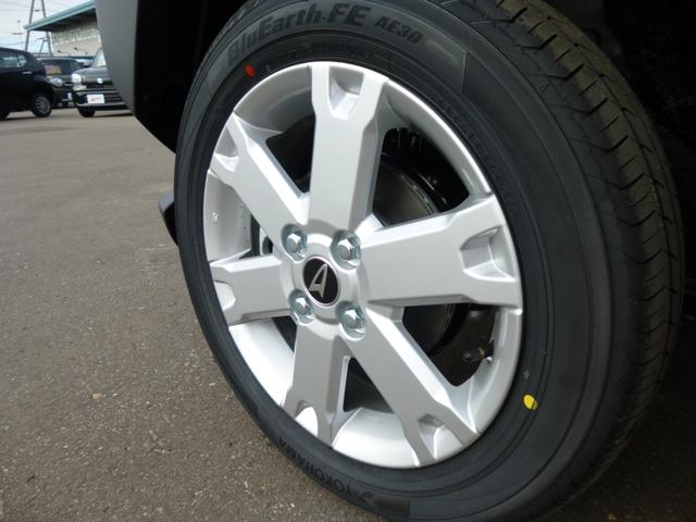 タフト Ｇ　パーキングセンサー　前後誤発進抑制機能　車線逸脱防止　ＬＥＤランプ　前席シートヒーター　パノラマルーフ　ルーフレール　盗難防止装置　助手席エアバッグ　オートライト　オートエアコン　キーフリーシステム（13枚目）