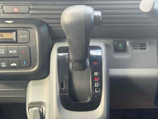 Ｎ－ＶＡＮ 　４ＷＤ　ＣＶＴ　衝突被害軽減システム　クリアランスソナー　オートクルーズコントロール　レーンアシスト　ドライブレコーダー　キーレスエントリー　アイドリングストップ　ＥＳＣ　エアコン（6枚目）