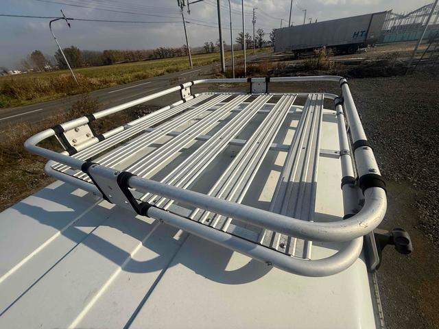 ジムニー ワイルドウインドリミテッド 4WD AT CD(18枚目)