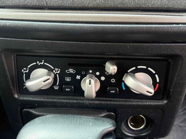 パジェロミニ VR-S 4WD ETC バックカメラ ナビ TV キーレスエントリー 電動格納ミラー AT ABS ルーフレール 衝突安全ボディ エアコン パワーステアリング パワーウィンドウ(8枚目)