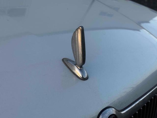 プレジデントＪＳ タイプＧ　オートクルーズコントロール　アルミホイール　ＡＴ　シートヒーター　電動格納ミラー　パワーシート　ＣＤ　ＭＤ　ＡＢＳ　エアコン　パワーステアリング（22枚目）