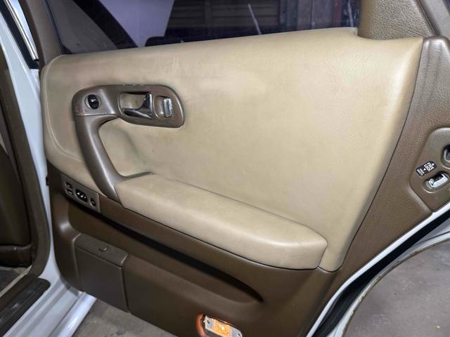 プレジデントＪＳ タイプＧ　オートクルーズコントロール　アルミホイール　ＡＴ　シートヒーター　電動格納ミラー　パワーシート　ＣＤ　ＭＤ　ＡＢＳ　エアコン　パワーステアリング（44枚目）