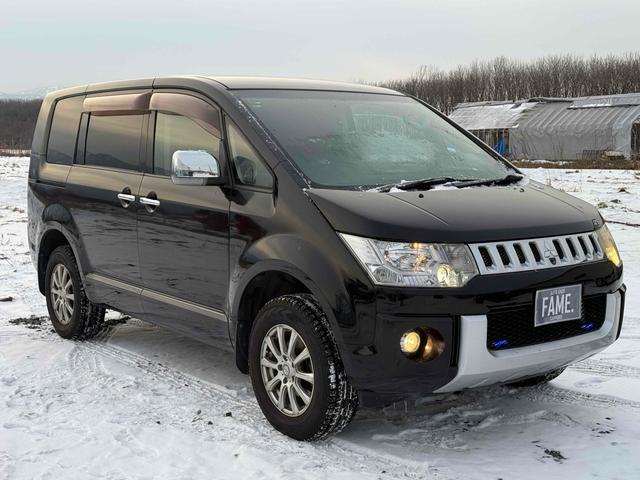 デリカＤ：５ Ｇ　プレミアム　４ＷＤ　ＥＴＣ　バックカメラ　ナビ　オートクルーズコントロール　両側電動スライドドア　オートライト　ＨＩＤ　電動リアゲート　スマートキー　電動格納ミラー　シートヒーター　３列シート　ＣＶＴ（13枚目）