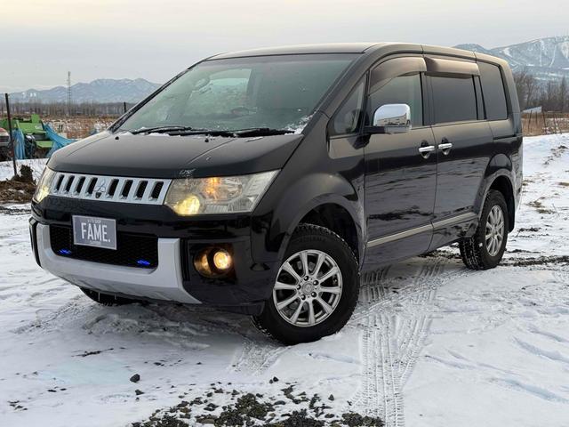 デリカＤ：５ Ｇ　プレミアム　４ＷＤ　ＥＴＣ　バックカメラ　ナビ　オートクルーズコントロール　両側電動スライドドア　オートライト　ＨＩＤ　電動リアゲート　スマートキー　電動格納ミラー　シートヒーター　３列シート　ＣＶＴ（14枚目）