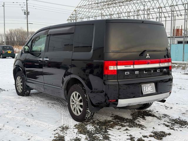 デリカＤ：５ Ｇ　プレミアム　４ＷＤ　ＥＴＣ　バックカメラ　ナビ　オートクルーズコントロール　両側電動スライドドア　オートライト　ＨＩＤ　電動リアゲート　スマートキー　電動格納ミラー　シートヒーター　３列シート　ＣＶＴ（21枚目）
