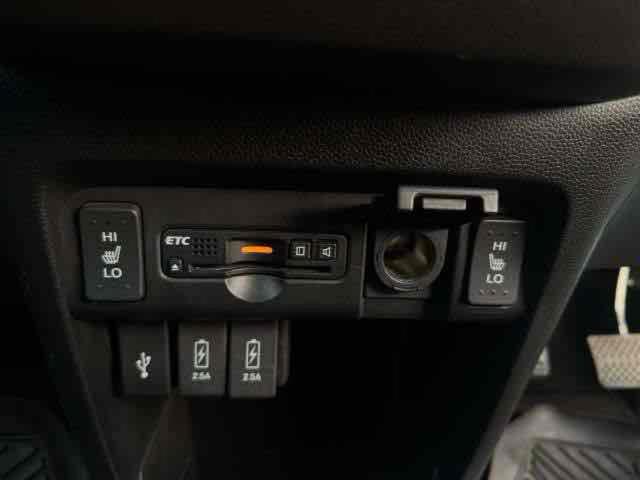 Ｎ－ＷＧＮカスタム Ｇ　ＳＳパッケージ　４ＷＤ　ＥＴＣ　バックカメラ　オートクルーズコントロール　衝突被害軽減システム　オートライト　ＨＩＤ　スマートキー　アイドリングストップ　電動格納ミラー　シートヒーター　ベンチシート　ＣＶＴ　ＥＳＣ（4枚目）