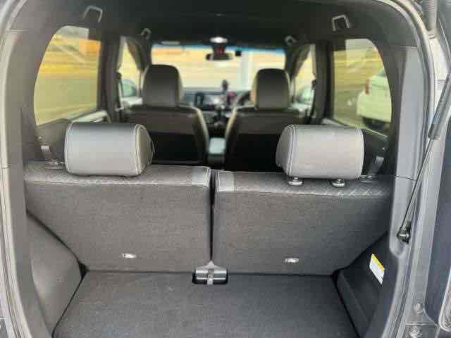 Ｎ－ＷＧＮカスタム Ｇ　ＳＳパッケージ　４ＷＤ　ＥＴＣ　バックカメラ　オートクルーズコントロール　衝突被害軽減システム　オートライト　ＨＩＤ　スマートキー　アイドリングストップ　電動格納ミラー　シートヒーター　ベンチシート　ＣＶＴ　ＥＳＣ（16枚目）