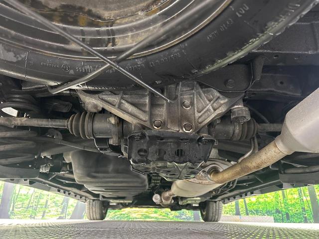 ヴェルファイアハイブリッド ＺＲ　Ｇエディション　４ＷＤ　後期型　サンルーフ　両側電動スライドドア　純正ＨＤＤナビ　フリップダウンモニター　バックカメラ　スーパーライブサウンドシステム　黒革シート　シートヒーター　ＨＩＤヘッドライト　クルコン　ＥＴＣ（20枚目）