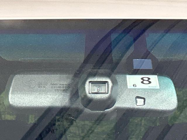 ヴェルファイアハイブリッド ＺＲ　Ｇエディション　４ＷＤ　後期型　サンルーフ　両側電動スライドドア　純正ＨＤＤナビ　フリップダウンモニター　バックカメラ　スーパーライブサウンドシステム　黒革シート　シートヒーター　ＨＩＤヘッドライト　クルコン　ＥＴＣ（71枚目）
