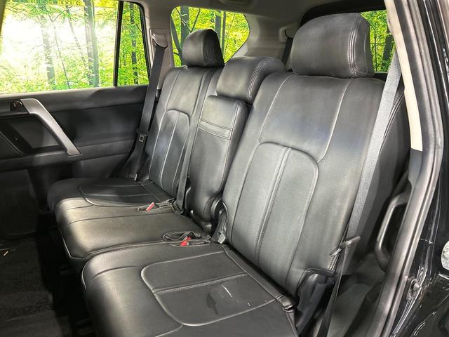 ランドクルーザープラド ＴＸ　４ＷＤ　ＳＤナビ　バックカメラ　ＬＥＤヘッド　ビルトインＥＴＣ　Ｂｌｕｅｔｏｏｔｈ　フルセグ　デュアルエアコン　純正１７インチアルミ　オートライト　ＣＤ　ＤＶＤ再生　スマートキー（31枚目）