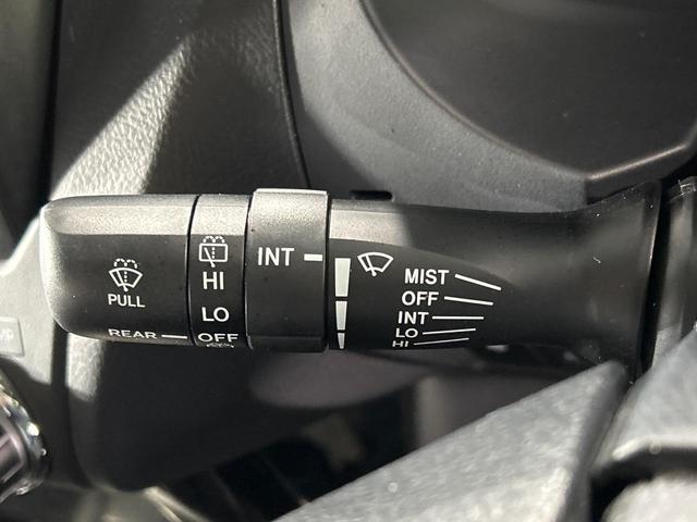 ランドクルーザープラド ＴＸ　４ＷＤ　ＳＤナビ　バックカメラ　ＬＥＤヘッド　ビルトインＥＴＣ　Ｂｌｕｅｔｏｏｔｈ　フルセグ　デュアルエアコン　純正１７インチアルミ　オートライト　ＣＤ　ＤＶＤ再生　スマートキー（52枚目）