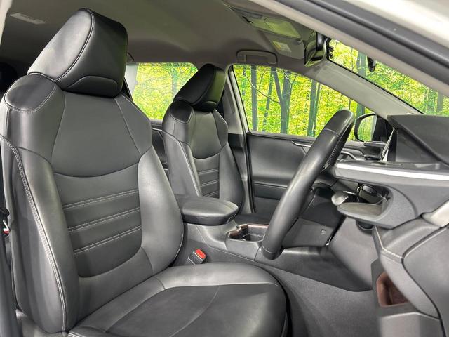 ＲＡＶ４ ハイブリッドＧ　４ＷＤ　純正９型ナビ　バックカメラ　寒冷地仕様　セーフティセンス　レーダークルーズ　電動リアゲート　シートヒーター　メモリー機能付きパワーシート　ステアリングヒーター　ドラレコ　コーナーセンサー（15枚目）