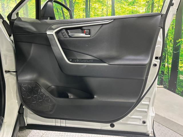 ＲＡＶ４ ハイブリッドＧ　４ＷＤ　純正９型ナビ　バックカメラ　寒冷地仕様　セーフティセンス　レーダークルーズ　電動リアゲート　シートヒーター　メモリー機能付きパワーシート　ステアリングヒーター　ドラレコ　コーナーセンサー（56枚目）