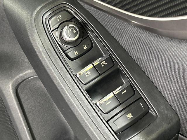 ＸＶ ２．０ｉ－Ｓ　アイサイト　４ＷＤ　純正ＳＤナビ　アイサイトＶｅｒ３　バックカメラ　寒冷地仕様　全車速追従型クルーズ　リヤビークルディティクション　Ｘ－ＭＯＤＥ　パワーシート　ドラレコ　ＬＥＤ　ＥＴＣ　車線逸脱警報　オートライト（67枚目）