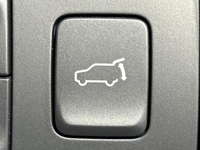 ＣＸ－８ ＸＤプロアクティブ　Ｓパッケージ　４ＷＤ　ターボ　７人乗り　純正８型ナビ　全周囲カメラ　スマートシティブレーキサポート　ブラインドスポットモニタリング　レーダークルーズ　電動リアゲート　革シート　前席＋中席シートエアコン　パワーシート（9枚目）