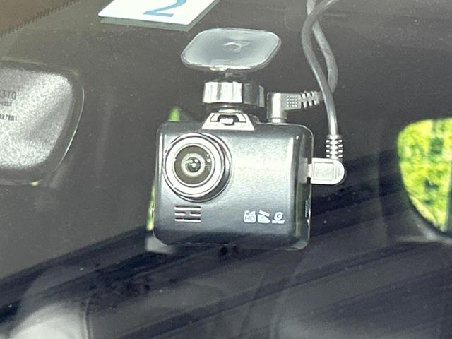 ＣＸ－８ ＸＤプロアクティブ　Ｓパッケージ　４ＷＤ　ターボ　７人乗り　純正８型ナビ　全周囲カメラ　スマートシティブレーキサポート　ブラインドスポットモニタリング　レーダークルーズ　電動リアゲート　革シート　前席＋中席シートエアコン　パワーシート（12枚目）