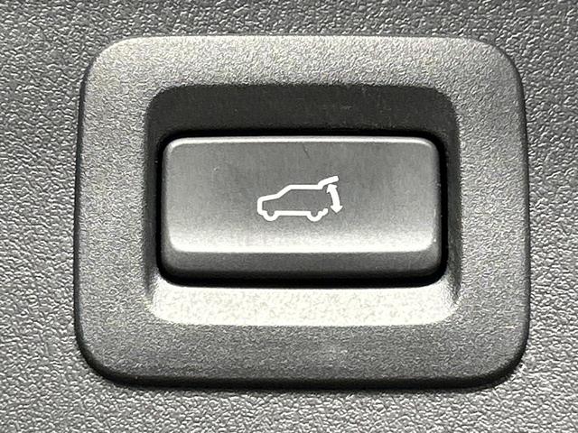 ＣＸ－８ ＸＤプロアクティブ　Ｓパッケージ　４ＷＤ　ターボ　７人乗り　純正８型ナビ　全周囲カメラ　スマートシティブレーキサポート　ブラインドスポットモニタリング　レーダークルーズ　電動リアゲート　革シート　前席＋中席シートエアコン　パワーシート（40枚目）