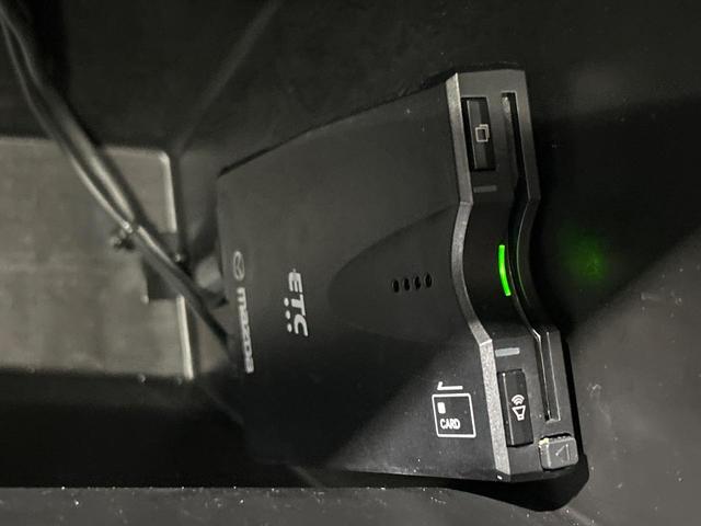 ＣＸ－８ ＸＤプロアクティブ　Ｓパッケージ　４ＷＤ　ターボ　７人乗り　純正８型ナビ　全周囲カメラ　スマートシティブレーキサポート　ブラインドスポットモニタリング　レーダークルーズ　電動リアゲート　革シート　前席＋中席シートエアコン　パワーシート（55枚目）