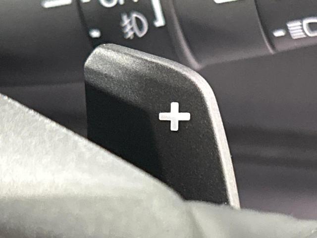 ヴェゼル Ｇ　４ＷＤ　登録済未使用車　渋滞追従機能付アダプティブクルーズ　歩行者事故軽減ステアリング　誤発進抑制機能　寒冷地仕様　コーナーセンサー　オートハイビーム　車線逸脱警報　トラフィックジャムアシスト（8枚目）