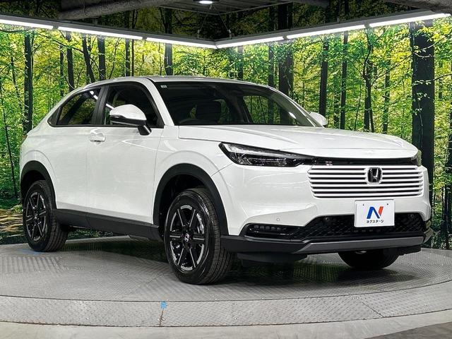 ヴェゼル Ｇ　４ＷＤ　登録済未使用車　渋滞追従機能付アダプティブクルーズ　歩行者事故軽減ステアリング　誤発進抑制機能　寒冷地仕様　コーナーセンサー　オートハイビーム　車線逸脱警報　トラフィックジャムアシスト（17枚目）